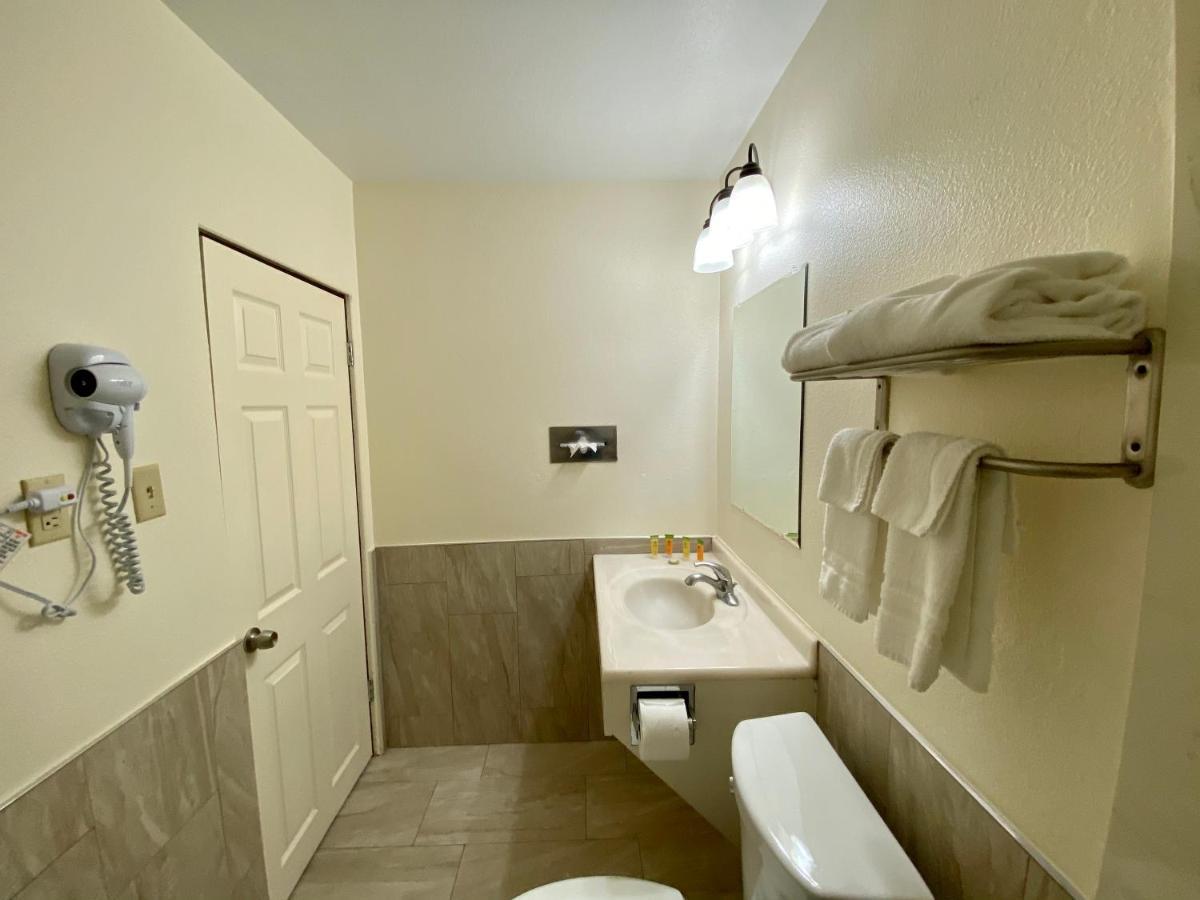 Roswell Inn エクステリア 写真
