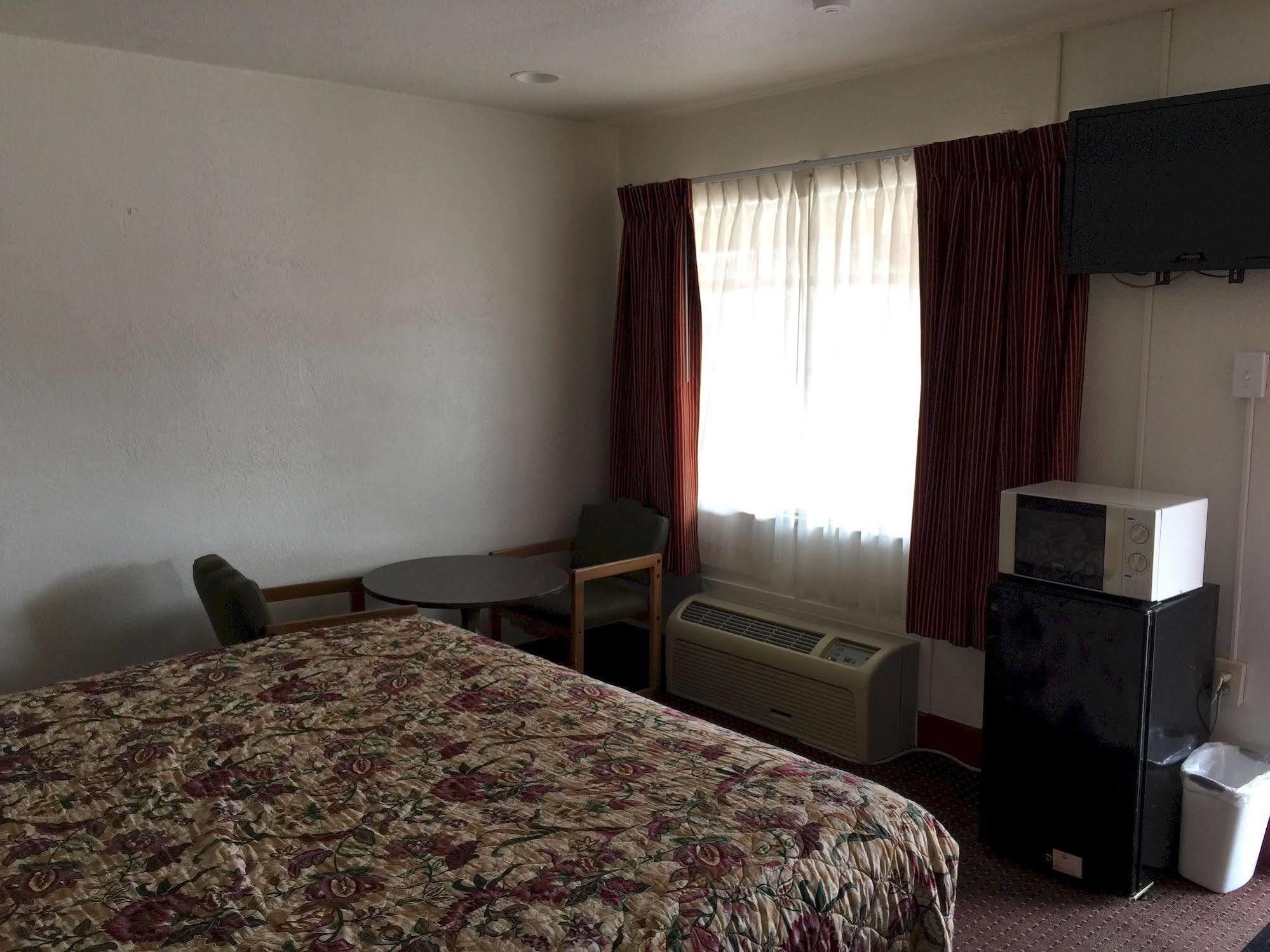 Roswell Inn エクステリア 写真