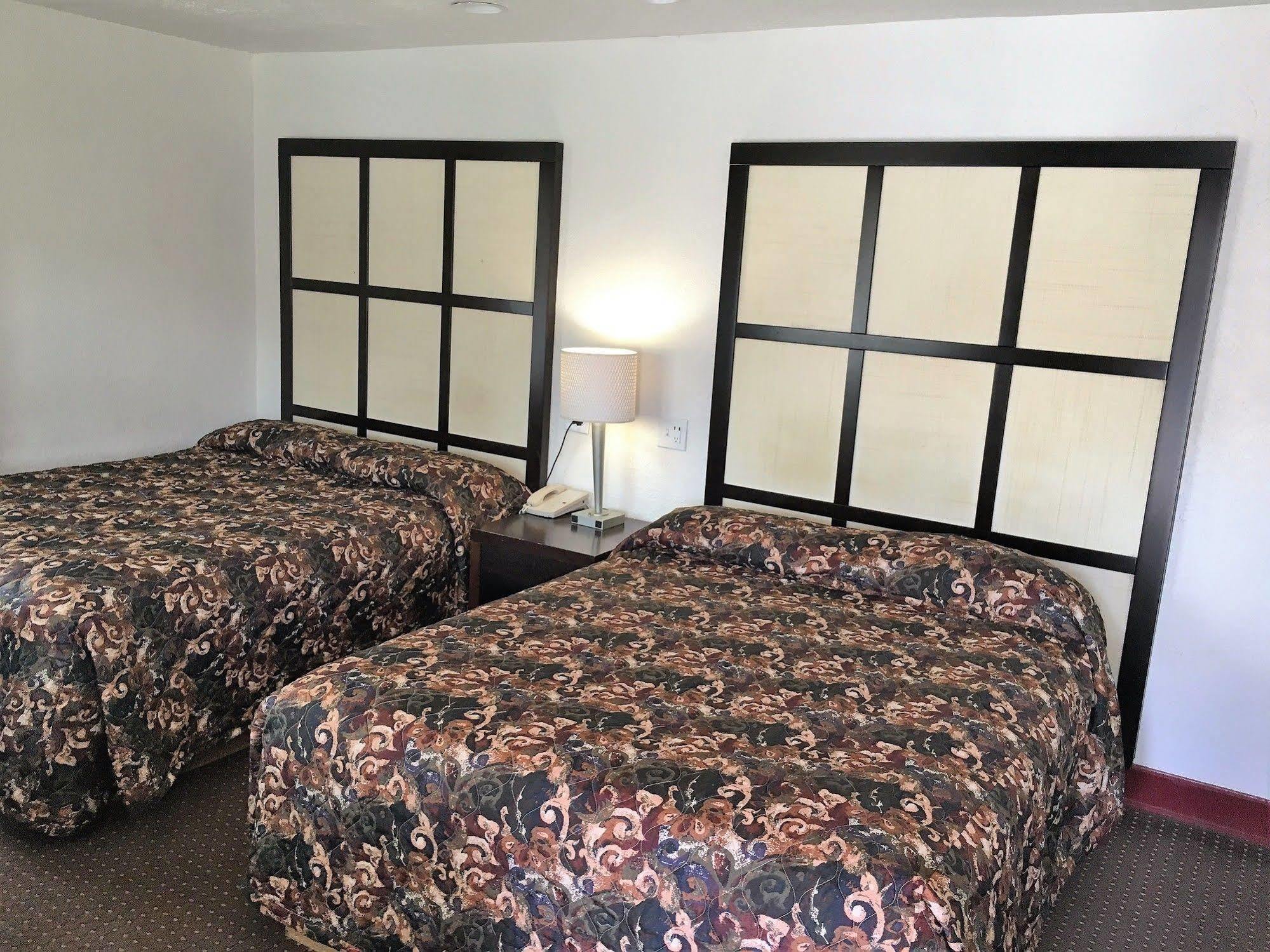 Roswell Inn エクステリア 写真